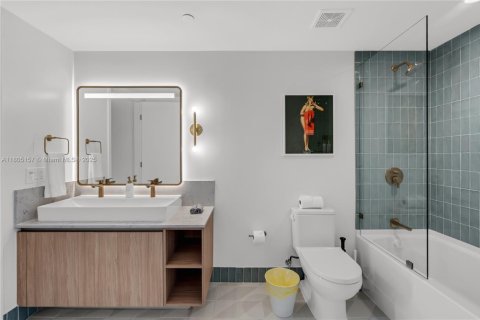 Condominio en alquiler en Miami, Florida, 1 dormitorio, 54.63 m2 № 1959625 - foto 15