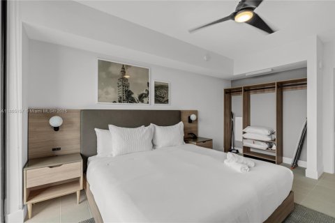 Condominio en alquiler en Miami, Florida, 1 dormitorio, 54.63 m2 № 1959625 - foto 12