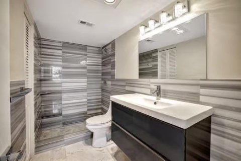 Condominio en venta en Hollywood, Florida, 2 dormitorios, 99.22 m2 № 2193241 - foto 9