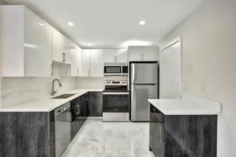 Condominio en venta en Hollywood, Florida, 2 dormitorios, 99.22 m2 № 2193241 - foto 6