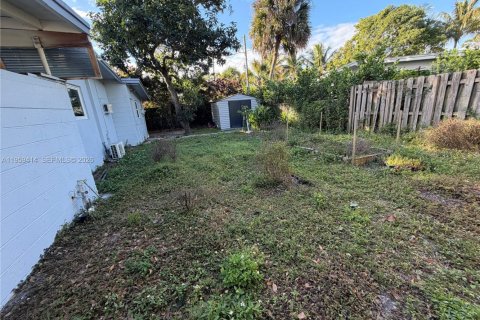 House in Plantation, Florida 3 bedrooms, 124.3 sq.m. № 2022267 - photo 19