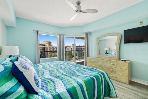 Condo in New Smyrna Beach, Florida, 2 bedrooms  № 2324362 - photo 15