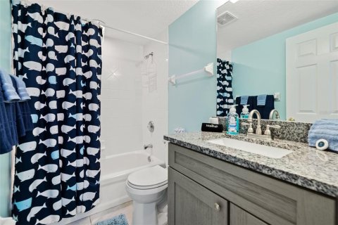 Condo in New Smyrna Beach, Florida, 2 bedrooms  № 2324362 - photo 19