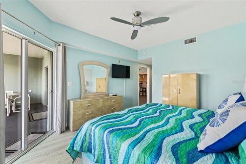 Condo in New Smyrna Beach, Florida, 2 bedrooms  № 2324362 - photo 16