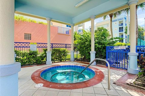 Condo in New Smyrna Beach, Florida, 2 bedrooms  № 2324362 - photo 30
