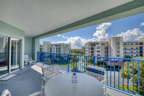 Condo in New Smyrna Beach, Florida, 2 bedrooms  № 2324362