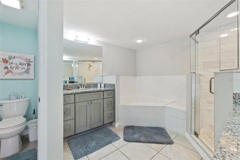 Condo in New Smyrna Beach, Florida, 2 bedrooms  № 2324362 - photo 20