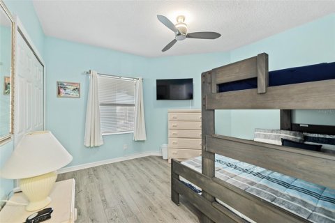 Condo in New Smyrna Beach, Florida, 2 bedrooms  № 2324362 - photo 17