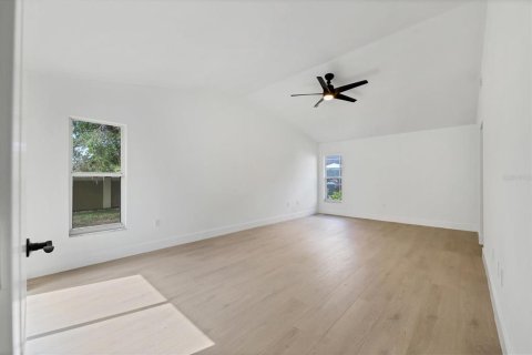 House in Bradenton, Florida 3 bedrooms, 207.54 sq.m. № 1569948 - photo 17