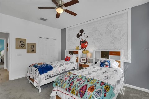 House in Davenport, Florida 6 bedrooms, 337.14 sq.m. № 1769965 - photo 25