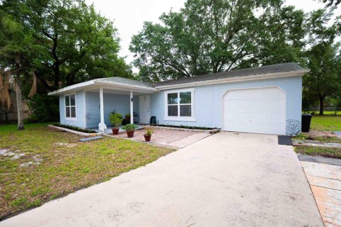 House in Port St. Lucie, Florida 3 bedrooms, 102.19 sq.m. № 2083252