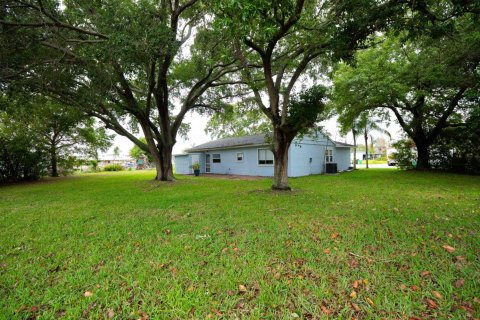 House in Port St. Lucie, Florida 3 bedrooms, 102.19 sq.m. № 2083252 - photo 18