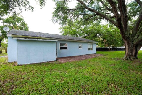 House in Port St. Lucie, Florida 3 bedrooms, 102.19 sq.m. № 2083252 - photo 22
