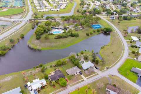 House in Port St. Lucie, Florida 3 bedrooms, 102.19 sq.m. № 2083252 - photo 29