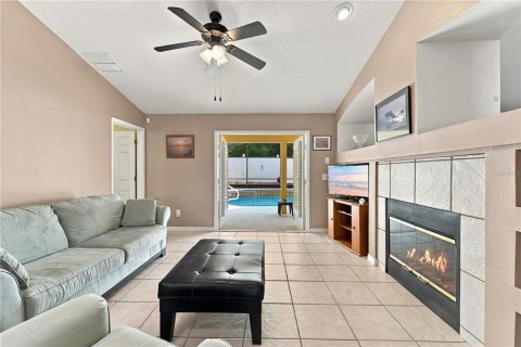 House in DeLand, Florida 3 bedrooms, 161.84 sq.m. № 2396798 - photo 9