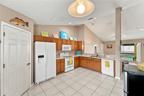 House in DeLand, Florida 3 bedrooms, 161.84 sq.m. № 2396798 - photo 13