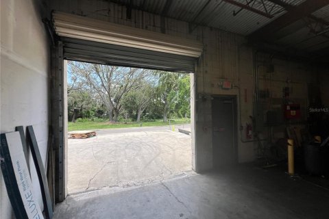 Commercial property in Brandon, Florida 11750.09 sq.m. № 1900620 - photo 23
