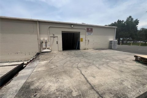 Commercial property in Brandon, Florida 11750.09 sq.m. № 1900620 - photo 19