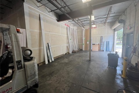 Commercial property in Brandon, Florida 11750.09 sq.m. № 1900620 - photo 24