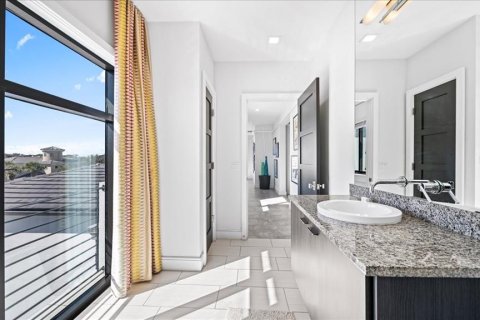 Casa en venta en Four Corners, Florida, 10 dormitorios, 740.06 m2 № 2122713 - foto 15