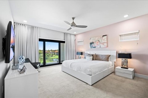 Casa en venta en Four Corners, Florida, 10 dormitorios, 740.06 m2 № 2122713 - foto 27