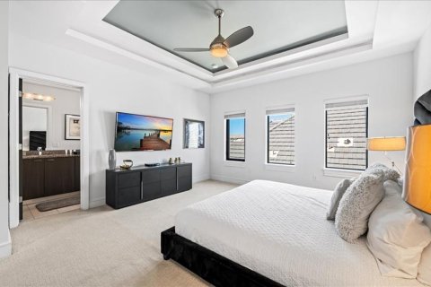 Casa en venta en Four Corners, Florida, 10 dormitorios, 740.06 m2 № 2122713 - foto 17