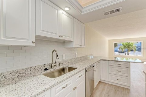 Copropriété à louer à Sarasota, Floride: 1 chambre, 71.16 m2 № 2213332 - photo 12