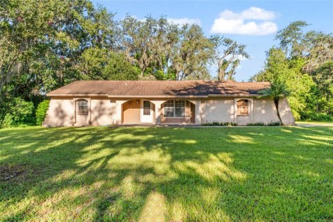 House in Wesley Chapel, Florida 3 bedrooms, 160.72 sq.m. № 1855743 - photo 1