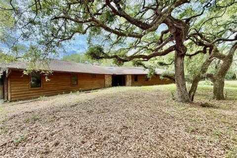 Casa en Oak Hill, Florida 3 dormitorios, 279.91 m2 № 2138935