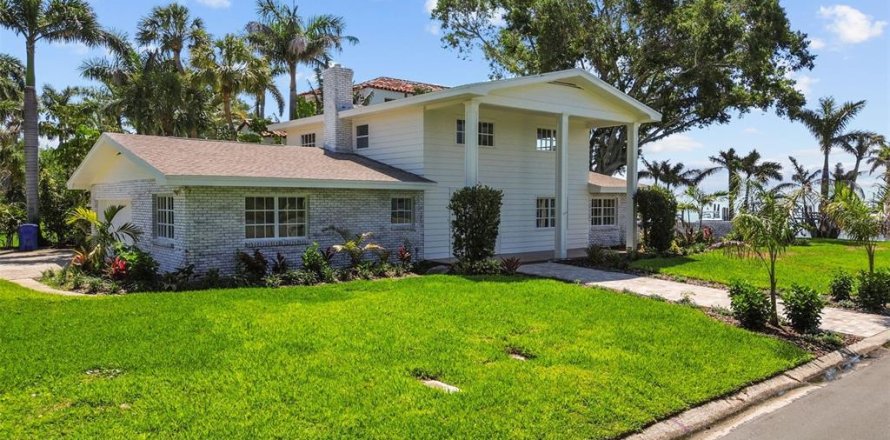 Casa en Saint Petersburg, Florida 4 dormitorios, 238.94 m2 № 1743336
