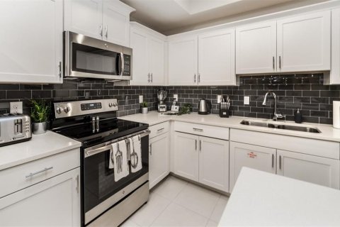 Copropriété à vendre à Kissimmee, Floride: 2 chambres, 110.18 m2 № 2130517 - photo 10