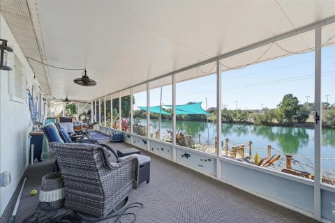 Villa ou maison à vendre à Holiday, Floride: 3 chambres, 120.87 m2 № 2141914 - photo 28