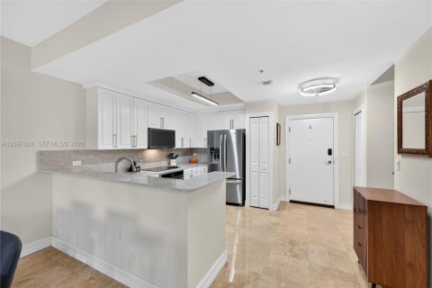 Copropriété à vendre à Coral Gables, Floride: 2 chambres, 190.36 m2 № 2397953 - photo 16