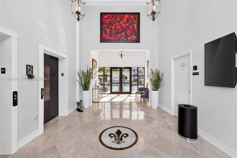 Copropriété à vendre à Coral Gables, Floride: 2 chambres, 190.36 m2 № 2397953 - photo 9