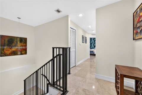 Copropriété à vendre à Coral Gables, Floride: 2 chambres, 190.36 m2 № 2397953 - photo 26