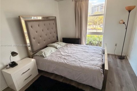 Condominio en venta en North Miami Beach, Florida, 2 dormitorios, 94.76 m2 № 2032059 - foto 19