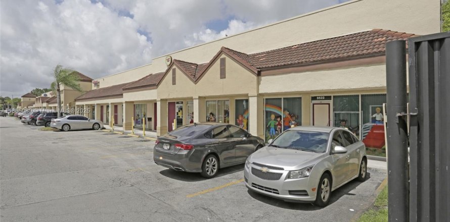 Immobilier commercial à Miami, Floride № 1893408