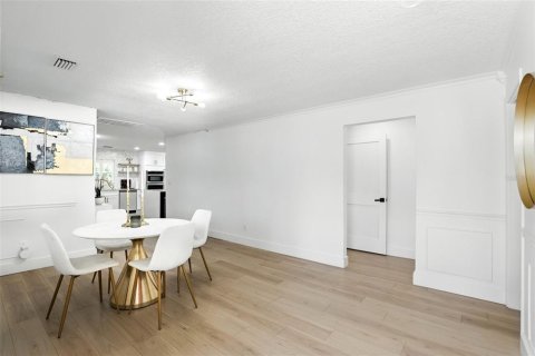 Casa en venta en Orlando, Florida, 3 dormitorios, 160.44 m2 № 1791400 - foto 8
