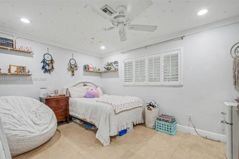 House in Palmetto Bay, Florida 6 bedrooms, 311.5 sq.m. № 2010974 - photo 19