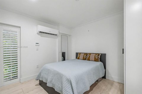 House in Palmetto Bay, Florida 6 bedrooms, 311.5 sq.m. № 2010974 - photo 18