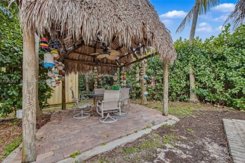 House in Palmetto Bay, Florida 6 bedrooms, 311.5 sq.m. № 2010974 - photo 26