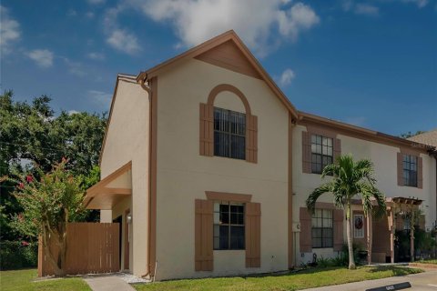Touwnhouse à vendre à Clearwater, Floride: 2 chambres, 104.05 m2 № 1616818 - photo 1