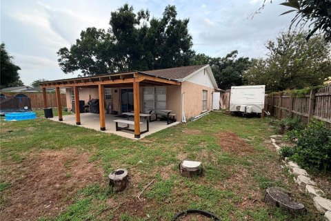 House in Brandon, Florida 3 bedrooms, 120.77 sq.m. № 2239385 - photo 29