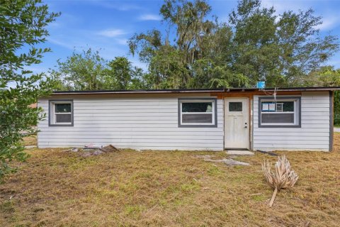 House in DeLand, Florida 3 bedrooms, 86.77 sq.m. № 2304712