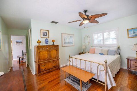 House in Brandon, Florida 3 bedrooms, 121.05 sq.m. № 1750745 - photo 23