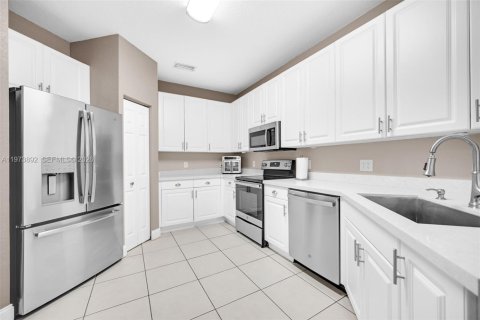 Adosado en venta en Coral Springs, Florida, 3 dormitorios, 210.42 m2 № 2036523 - foto 14