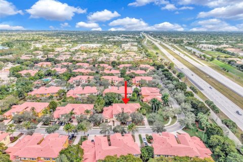 Adosado en venta en Coral Springs, Florida, 3 dormitorios, 210.42 m2 № 2036523 - foto 2