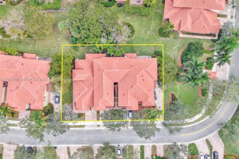 Adosado en venta en Coral Springs, Florida, 3 dormitorios, 210.42 m2 № 2036523 - foto 3
