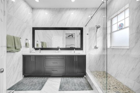 Adosado en venta en Coral Springs, Florida, 3 dormitorios, 210.42 m2 № 2036523 - foto 23