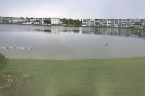 Condo in Boca Raton, Florida, 2 bedrooms  № 1936758 - photo 2